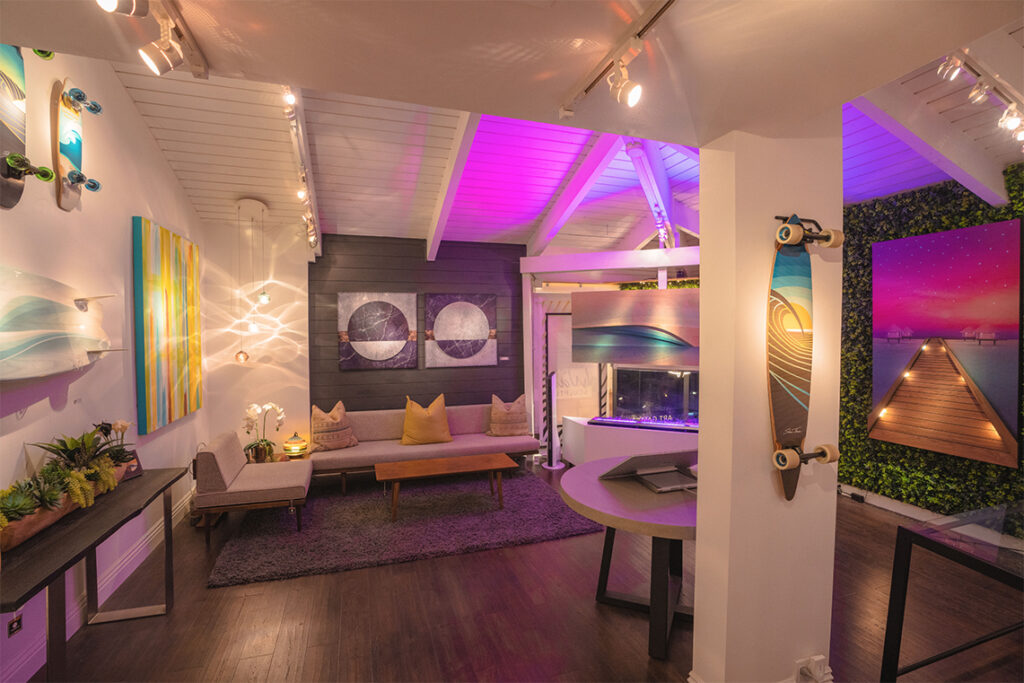 Laguna Beach Art Gallery by Shaun Thomas Laguna Beach Art Gallery, Thomas Studios, modern coastal art